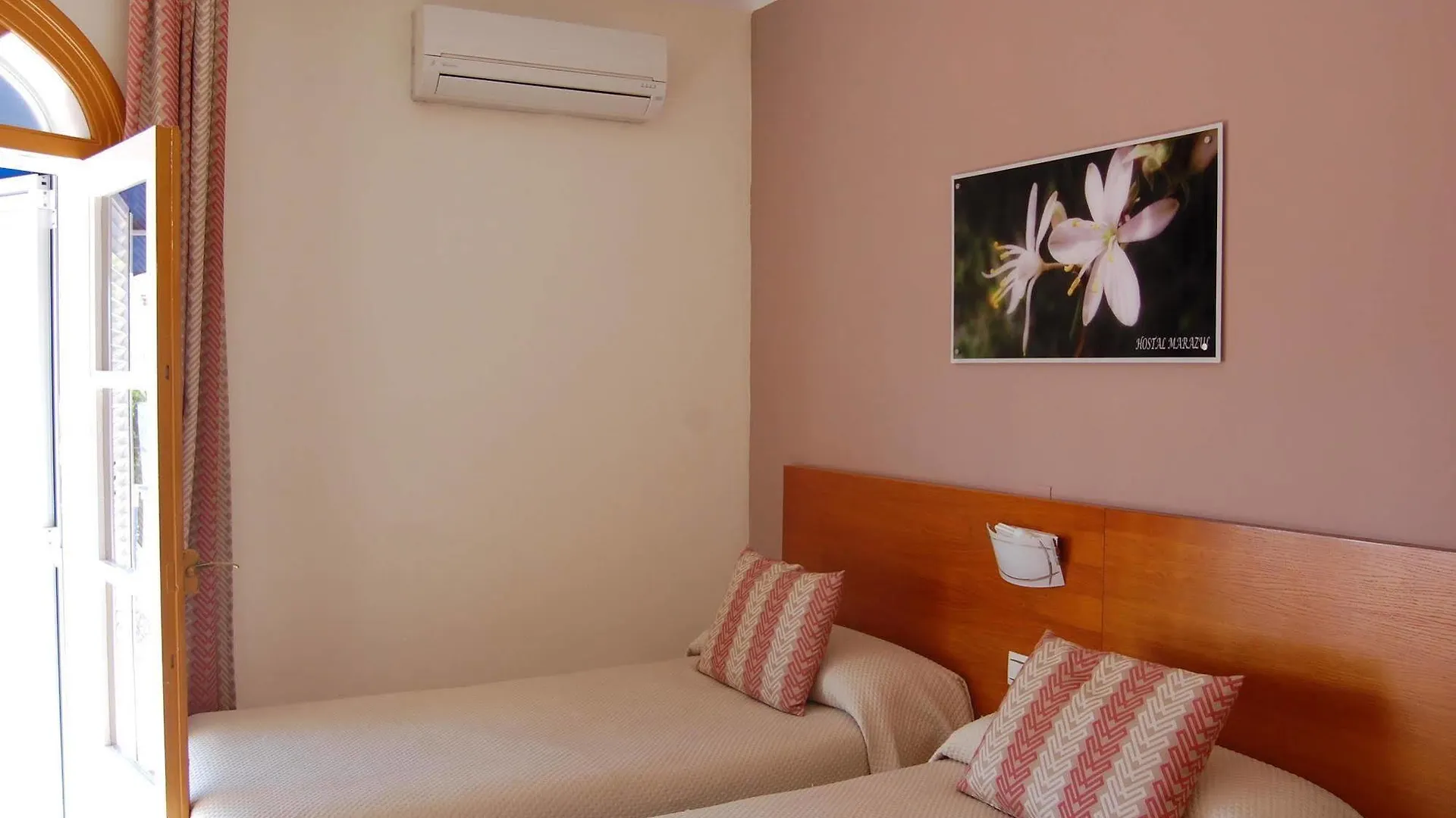 Hostal Marazul Nerja Hotel